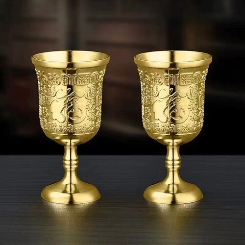 New product, gold wine cup, creative goblet, gold cup, silver cup, gift, daily use, fashionable white spirit cup, household sip cup