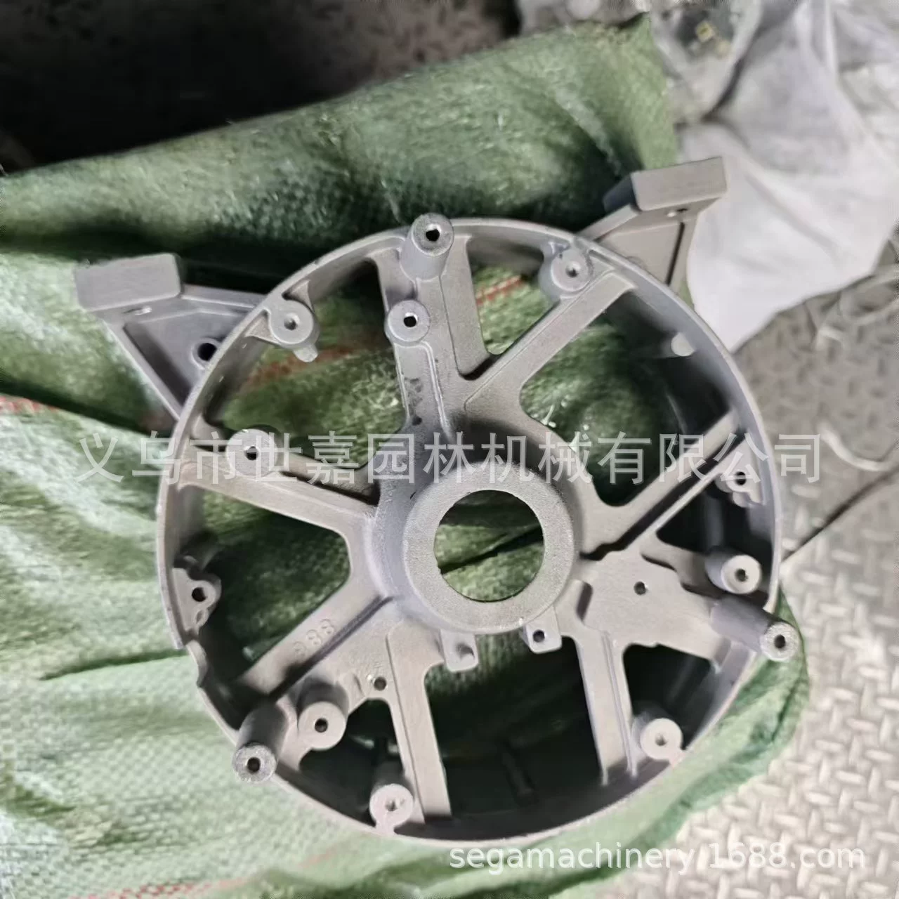 Запчасти для дизельного двигателя Принадлежности для генератора 186 кронштейн для двигателя