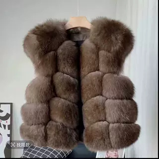 2025 New Style Fox Fur Vest for Women, Short Genuine Fur, Whole Leather Imported Fur Vest, Youthful Style with Small Flutter Sleeves, Slimming Effect