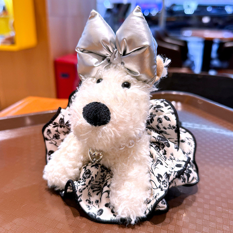 화이트 플로럴 스커트 핸드메이드 웨스트하이랜드