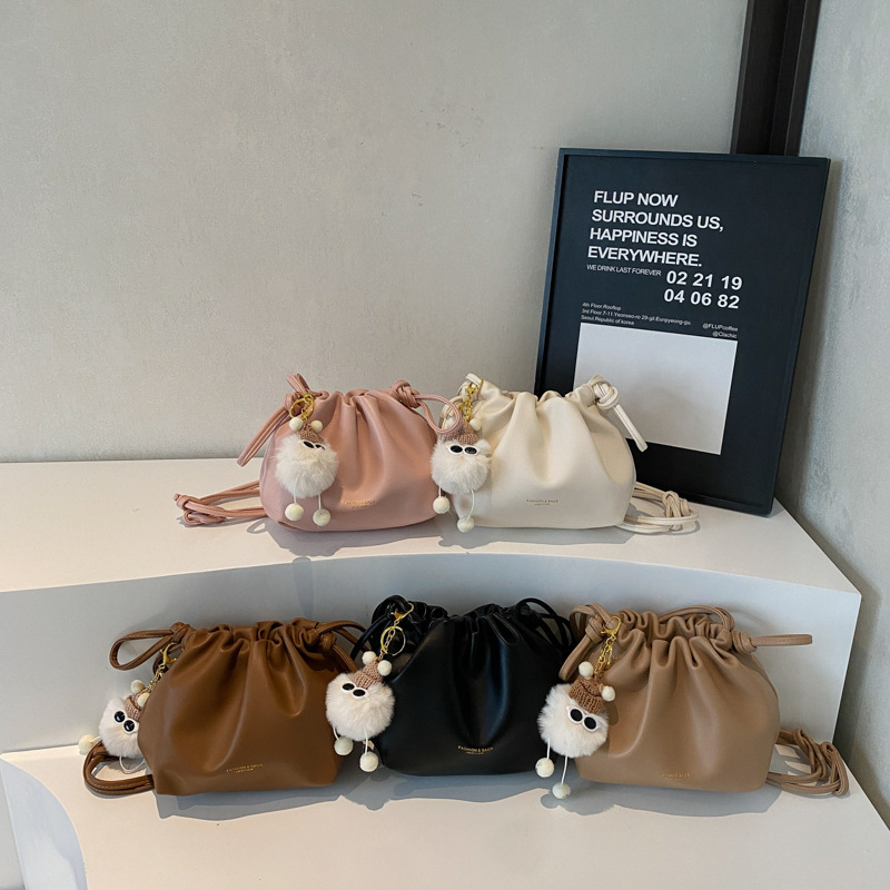 ファッショナブルなプリーツクラウドバッグ女性のための韓国スタイルカジュアル巾着ショルダークロスボディバッグ旅行コイン携帯電話バッグ|undefined
