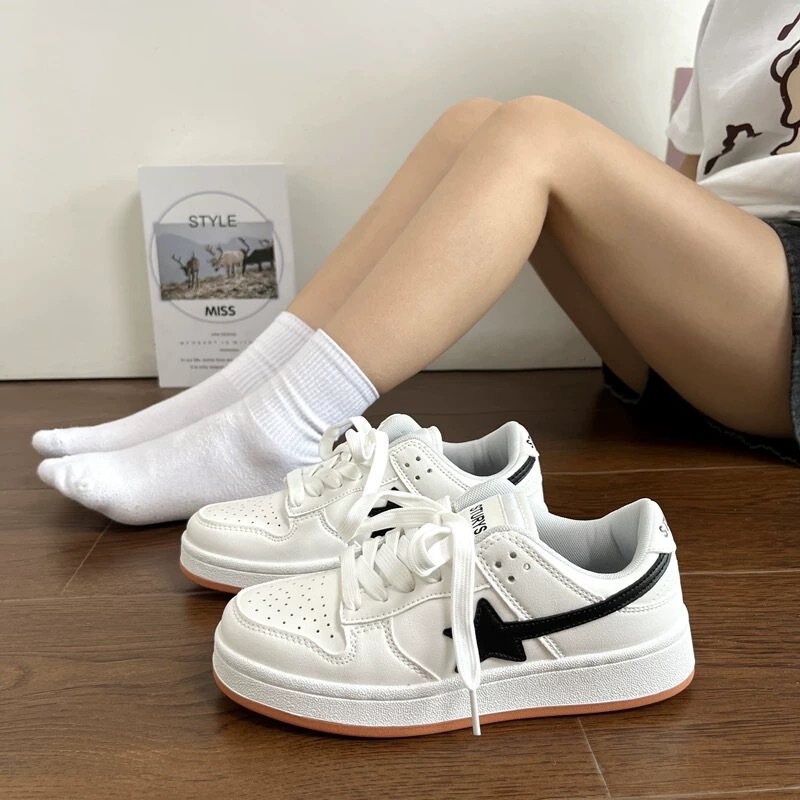Campus Style Zhao Lusi Same Style Chinese Fashion Hong Kong Style Couple Star White Shoes Women 2025 New College Versatile Sneakers Campus Style Zhao Lusi Same Style Chinese Fashion Hong Kong Style Couple Star White Shoes Women 2025 New College Versatile Sneakers