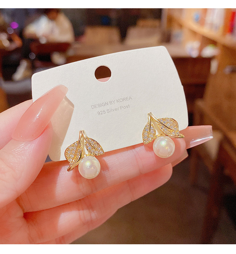 Fashion Leaves Copper Plating Inlay Pearl Zircon Ear Studs 1 Pair