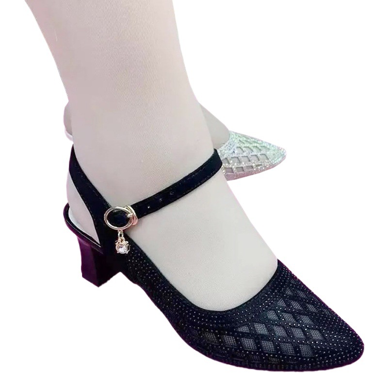 Sandalias de moda sandalias de diamantes de imitación Sandalias de tacón bajo hebilla de malla zapatos de moda nuevos zapatos de mujer huecos transpirables zapatos de mamá