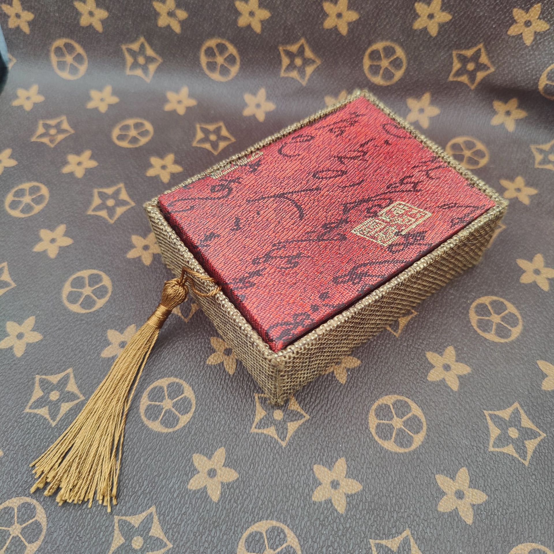 跨境直播批发珠宝首饰盒手镯戒指活动礼品包装盒饰品复古包装盒子