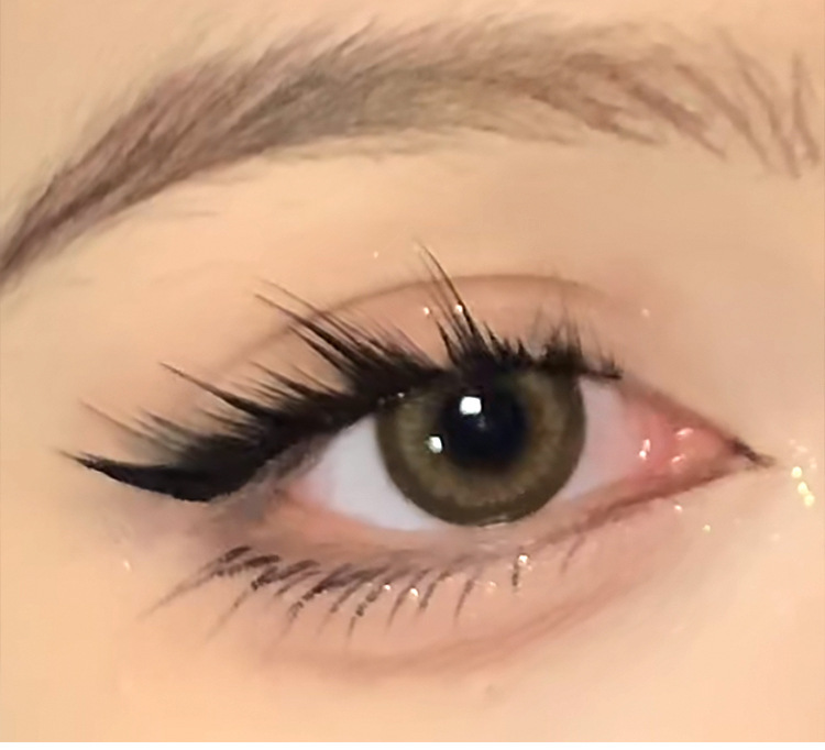 Mengjie Shangpin 12-row large-capacity slanted fox eye false eyelashes, thick single cluster segmented light European and American lazy eyelashes full figure