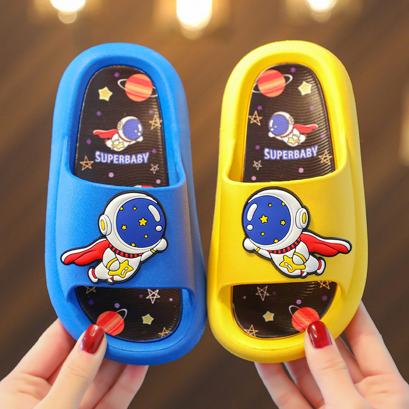 Spaceman Children's Slippers Summer Boys and Girls Cartoon Non-slip Soft Bottom 3-11 Years Old Indoor Home Baby Sandals