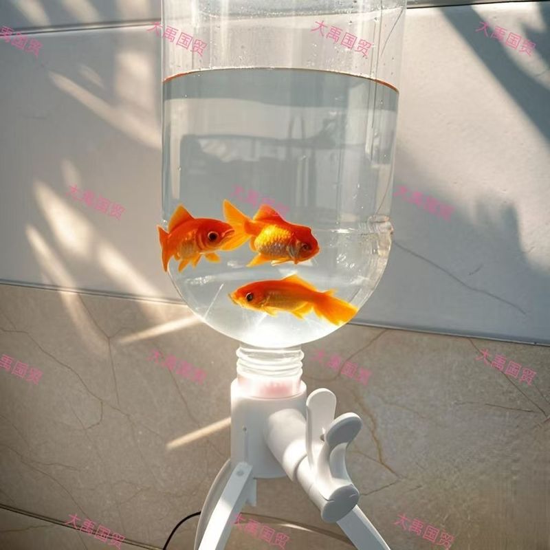 魚飼育用ミネラルウォーターバケツ三角スタンド、自家製エコ水槽スタンド、逆さ魚飼育・水替え一体型水槽|undefined