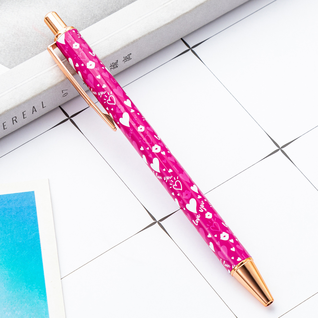 Nuevo Día de San Valentín empuje pluma linda chica corazón estudiante de Metal bolígrafo amor multi-color de transferencia de calor pintura película pluma