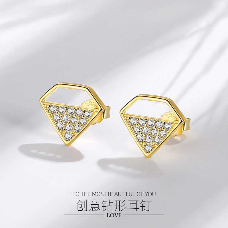 S925 pendientes en forma de diamante de las mujeres creativas diamantes incrustados estilo coreano dulce fresco estilo pequeño diamante en forma de lindo moda en línea pendientes de celebridades