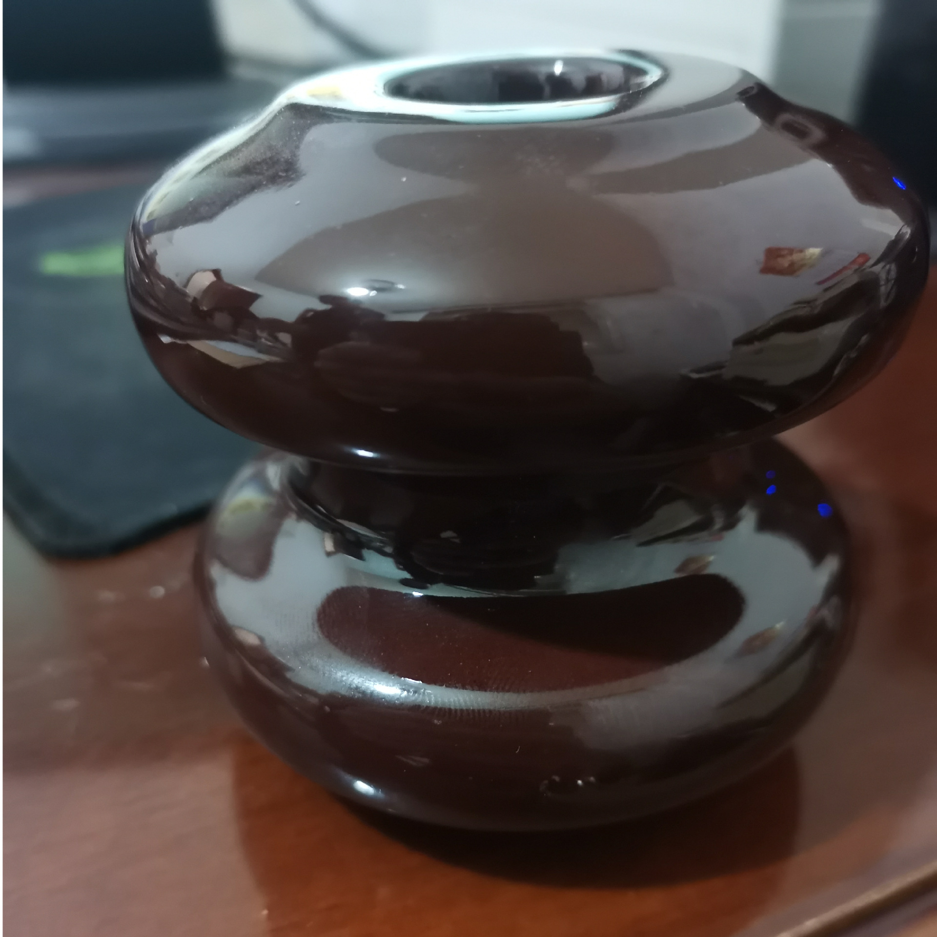 工厂直销 供应户外陶瓷线轴绝缘子1617 电力瓷瓶 行车滑块吊线瓷