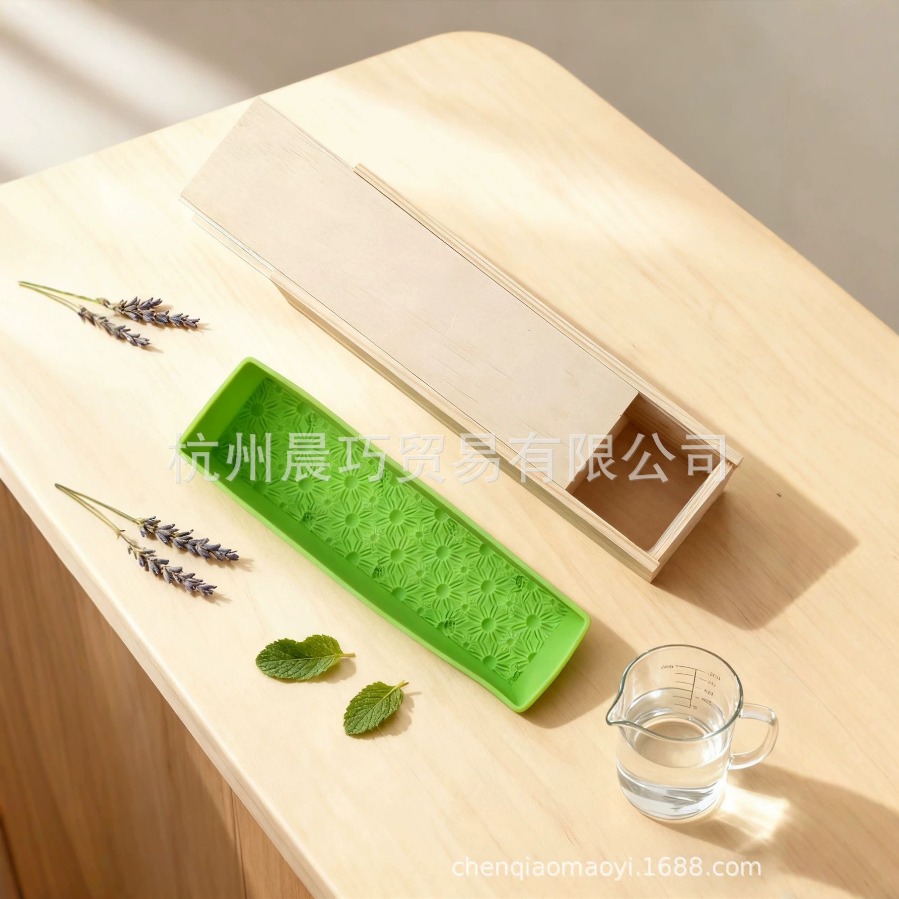 2-in-1 rectangular rose silicone mold with wooden frame handmade soap insulation toast easy demoulding anti-rising 1200ml