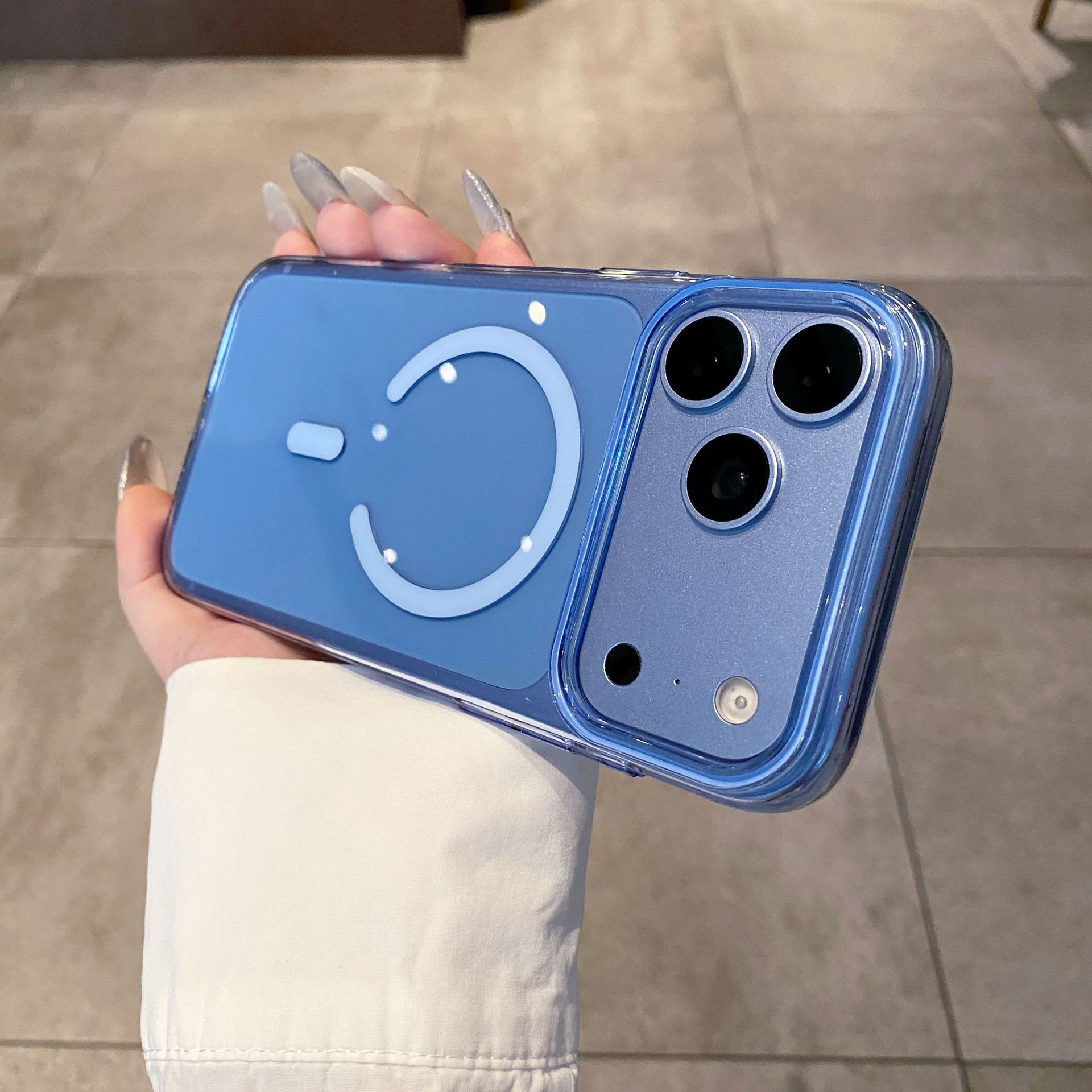 Funda Magnética Antigolpes para iPhone 18 Pro Max y iPhone 17 de Silicona Líquida
