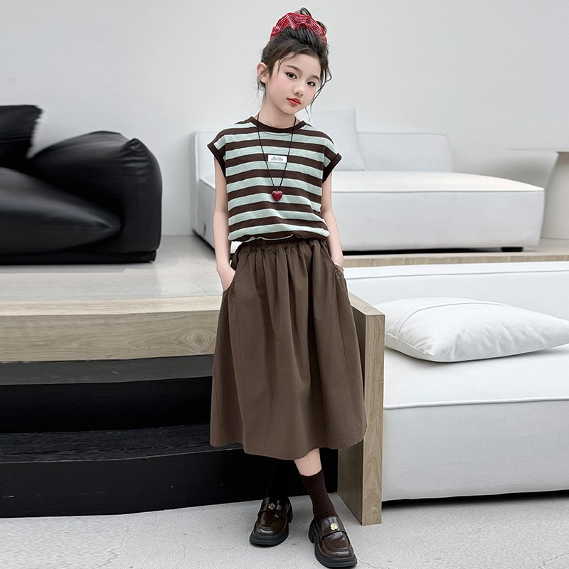 Girls Summer Suit 2025 New Style Medium and Large Children Summer Stripesd Short-Sleeved Half-Sleeved T-Shirt Skirt Fashionable