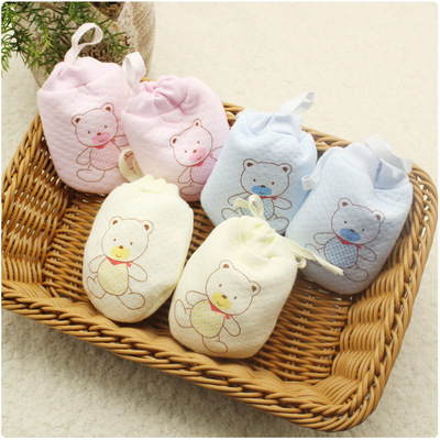 新生儿防护抓脸手套0-3月婴幼儿加厚防冻保暖手套小宝宝棉质手套