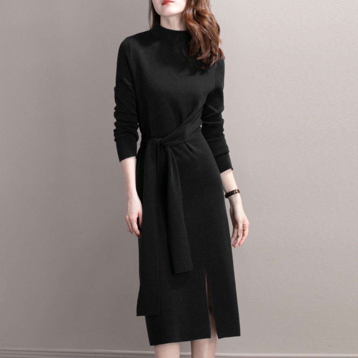 Robe en tricot à col montant pour femme en automne et en hiver, style mi-long avec bretelles, fermeture élégante à la taille,_voghion.com