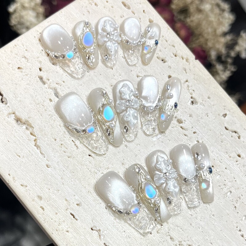 【雪城秘境】纯手工穿戴甲蓝眼泪雪莲花美甲贴重工轻奢猫眼穿戴甲|undefined