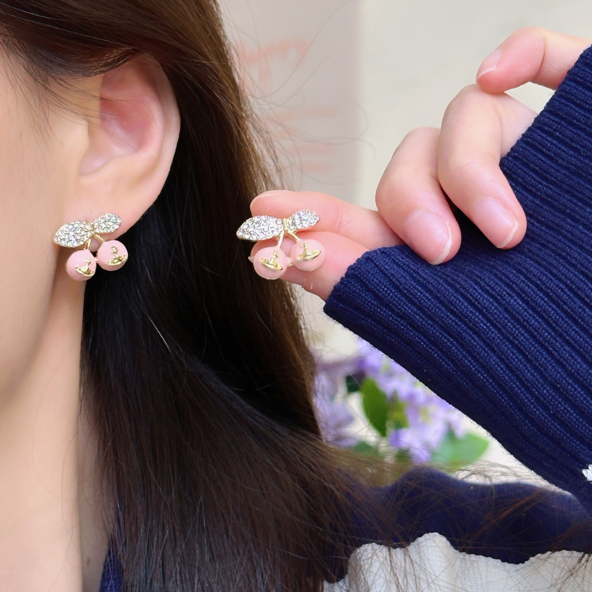 Cute fuchsia sophisticated fashionable elegant earrings