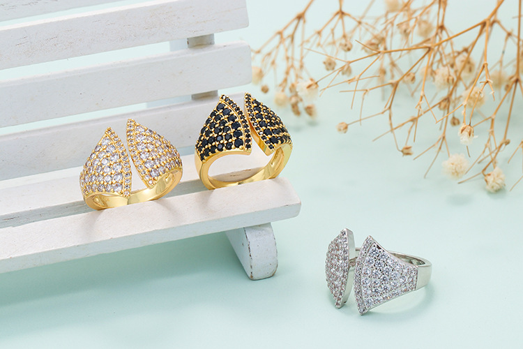Copper Material Geometric Pattern Hip-hop Copper Inlaid Zircon Open Wide Ring