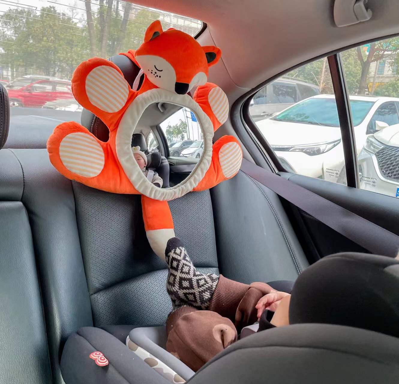Children's safety seat rearview mirror car baby Observation Mirror car hanging cartoon fully surrounded pendant car reflector