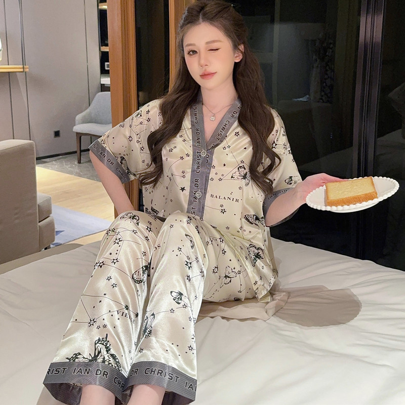 971# 짧고 긴 검은 나비 별