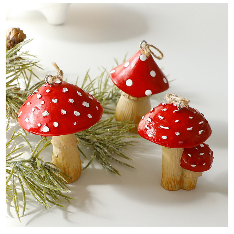 Mushroom Christmas Ornaments Set – 12-Pack Whimsical Holiday Decor For Tree & Home (Wooden Painted Mini Mushrooms With Hooks, Rustic Cottage Decor)_voghion.com