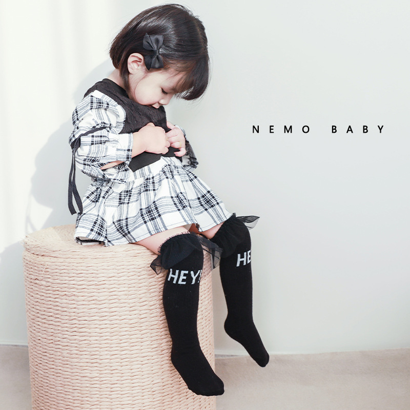 21 primavera y otoño nuevos calcetines para niños estilo universitario calcetines de media pantorrilla calcetines de bebé de alta pantorrilla calcetines de algodón peinado para niños