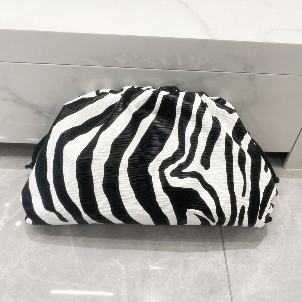 Elegant Zebra Pattern Pleated Clutch Bag For Women Shoulder Style_voghion.com
