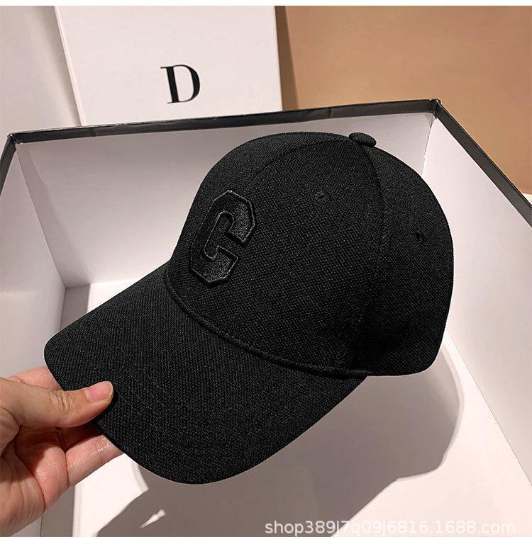 Nueva moda ala grande que adelgaza la cara pequeña gorra de pico para hombres Gorra de béisbol para mujer primavera y otoño estilo coreano letra R marca 2024.