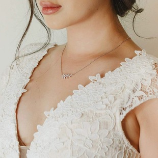 Amazon's New Zircon Leaf Back Chain European and American Fashion Accessible Luxury Full Diamond Necklace Clavicle Chain Female Body Chain