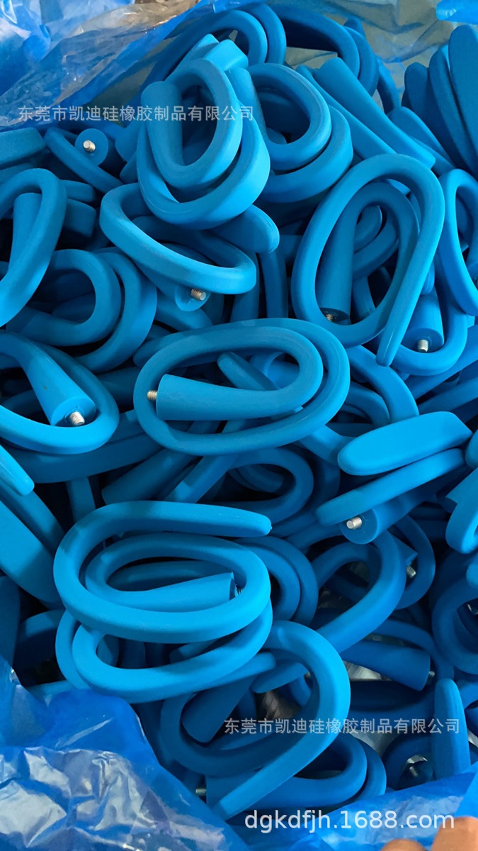 防护安防监控设备 监控器支架 硅胶材质+铝条 出口批发 支架模具