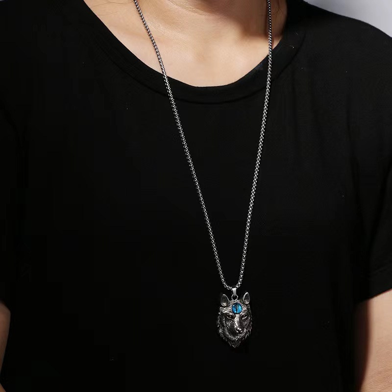 Punk Wolf Head Men's Devil's Eye Personalized Trendy Heap Pendant Necklace_voghion.com