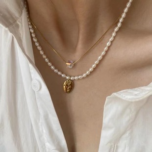 Natural freshwater pearl millet bead chain 4-5 French embossed rose pendant necklace clavicle chain necklace gold injection