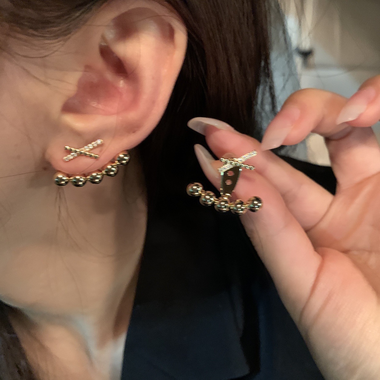 Cross hanging style simple and fashionable women's metal round bean personalized light luxury earrings, earrings_voghion.com