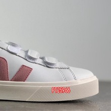 24�¿�V����Ƥħ�g�NС��Ь���ƴɫ�\�����eЬ���e�͎���Ů��Ь