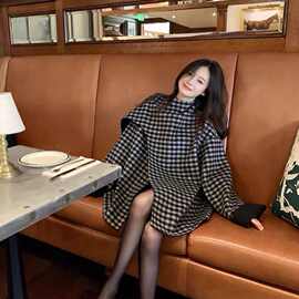 韩系格纹斗篷大衣女2025秋冬高端小众设计围巾款单面穿显瘦外套