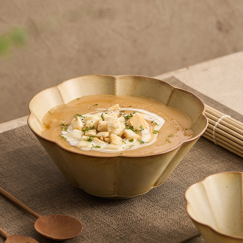 Tazo de arroz de cerámica japonesa retrógrada, tazón de fideos de sopa, sabor de alta calidad, ensalada de frutas caseras, tazón de avena exquisito