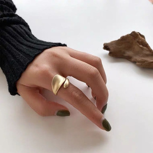 South Korea Dongdaemun purchasing agent same style ring female design vintage metal cross ring ring ring cold style