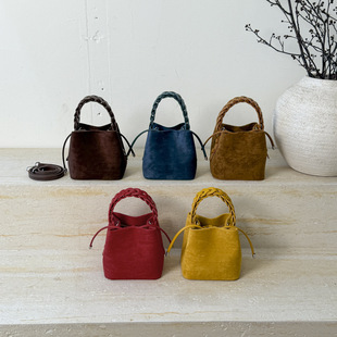 �羳С���͹ž����ְ�ˮͰ����Ů2025�¿�r��������μ�б���