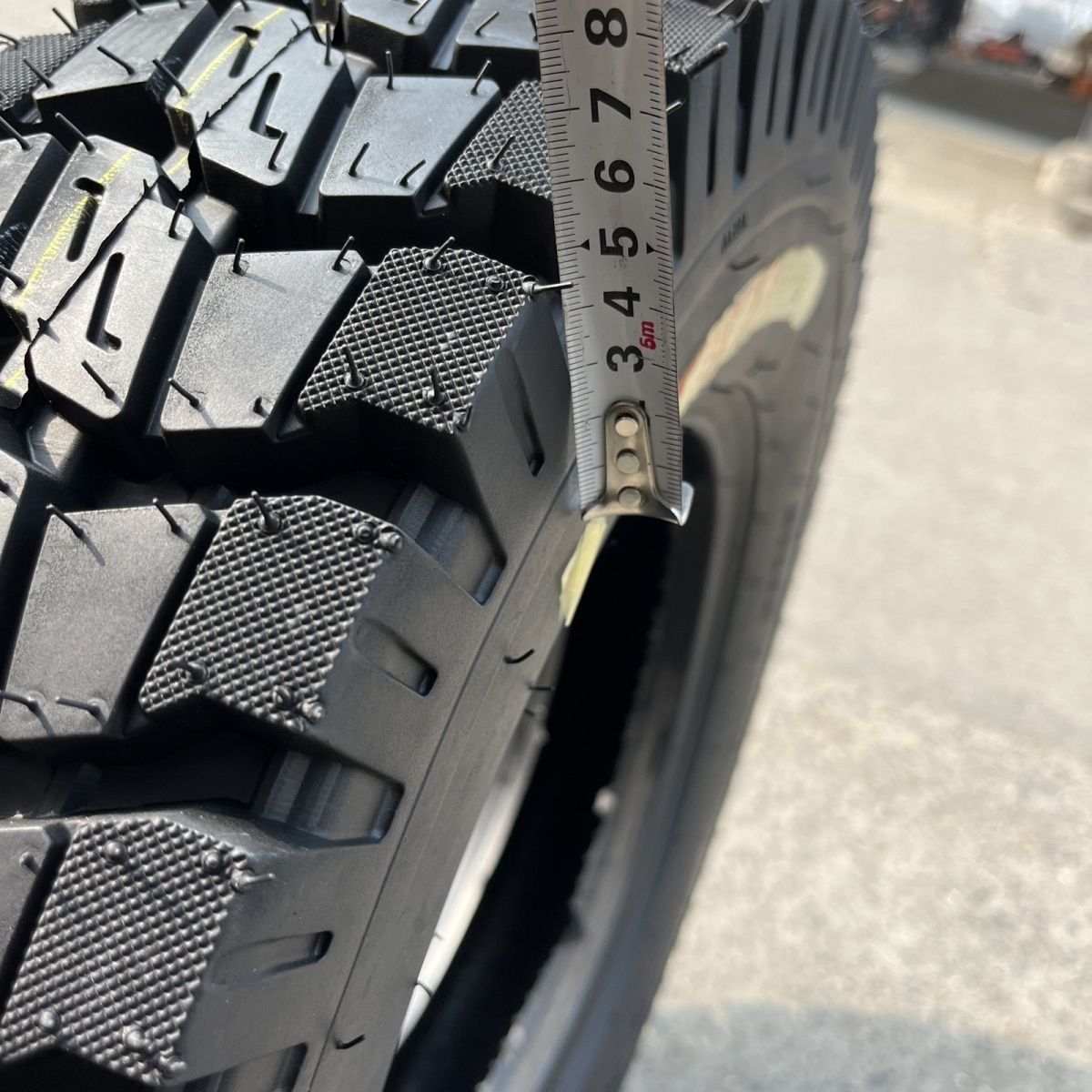 5.00-12 tricycle tire load king oil tricycle 14 layer thick wear-resistant anti-skid big flower postage