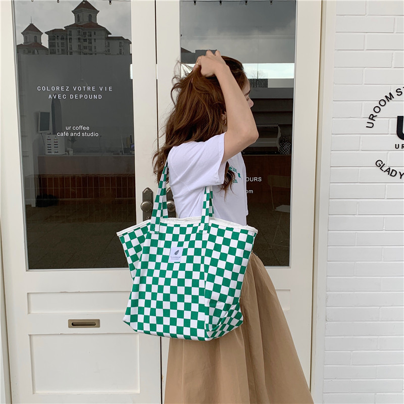 【 In Stock 】18181 checkerboard green checkered canvas bag, school-style commuter single-shoulder bag, retro hand-held tote bag undefined
