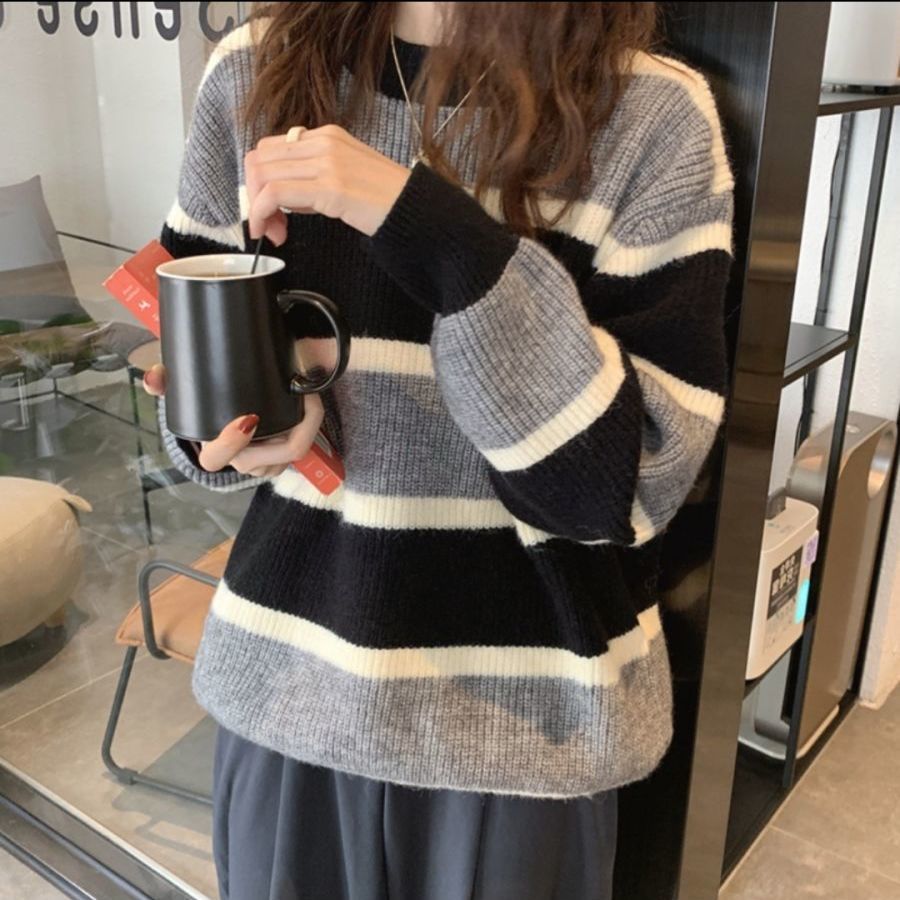 Korean loose contrasting striped pullover for women, 2023 autumn and winter new collection, lazy style, worn outside,_voghion.com