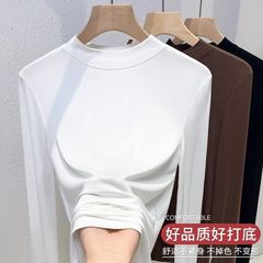 モーダルの底のシャツの女性の2024の新型の秋冬の丸首の長袖の中で身を修めるのはやせている黒色の上着の底のシャツを現します。