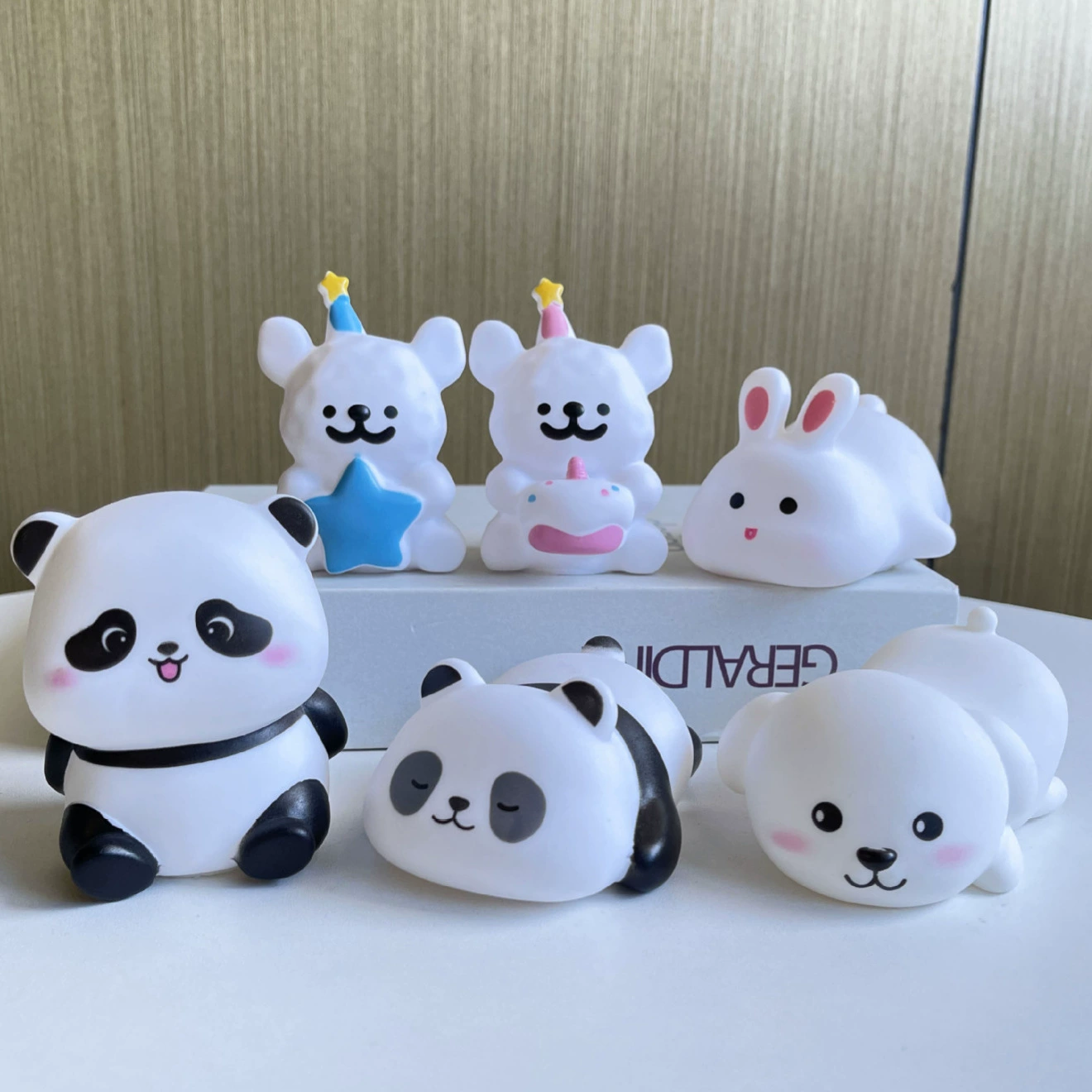 Оптовая продажа: Ночник-подсветка из винила в виде мультяшных персонажей (панда, щенок, пони), украшения для торта на день рождения, подвески для обуви