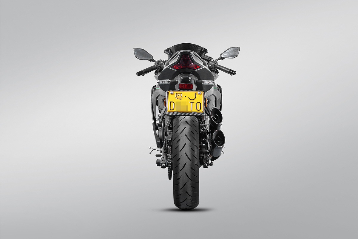 Suitable for motorcycle Kawasaki ninjaZX-4R RR modified tail section domestic silencer non-destructive double exhaust pipe