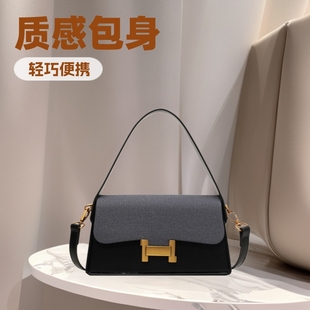 ����Ů���¿�С���OӋ�|�к��s��y�μ�б���H��С�������^����