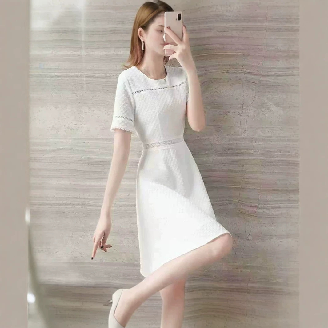Đầm suông midi trắng tay ngắn cổ tròn phong cách đơn giản thanh lịch — trắng chi tiết 2