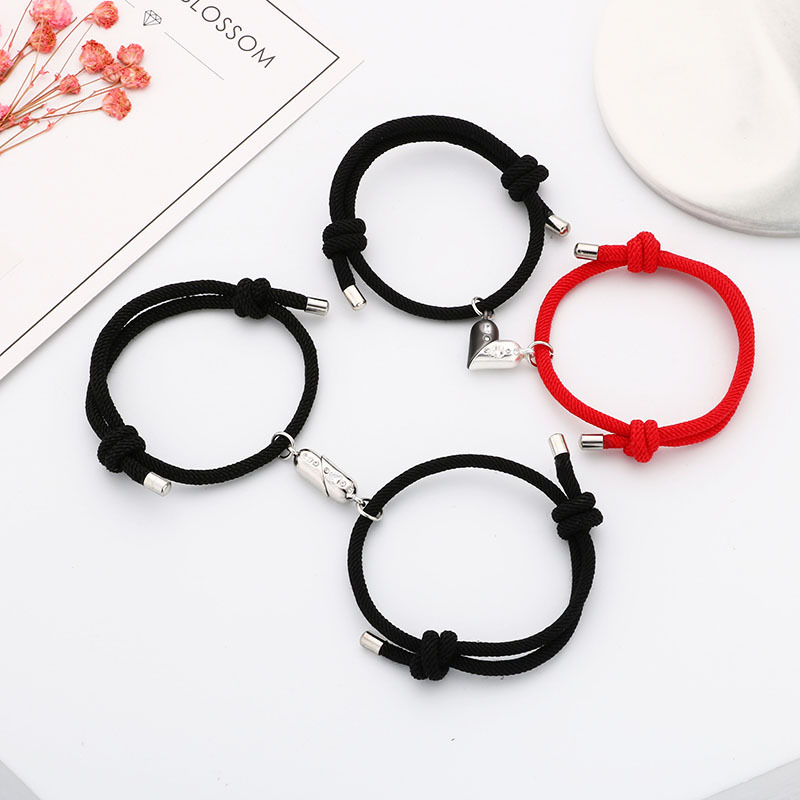 Elegant Simple Style Heart Shape Alloy Rope Plating Valentine's Day Couple Drawstring Bracelets display picture 3