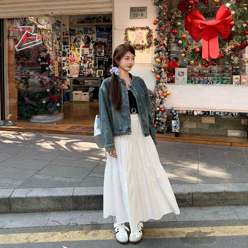 [Pocket model] White skirt, women's summer new style commuter big swing, medium and long skirt, slimming cake skirt