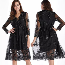 ���uͨ���R�d�¿�С�Y���W�����Q�羳Ů�b�Ը�V�I�L����Ƭ�B��ȹ